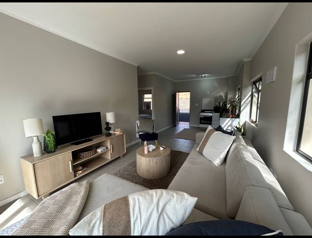 2 BEDROOM APARTMENT TO LET IN WATERFALL